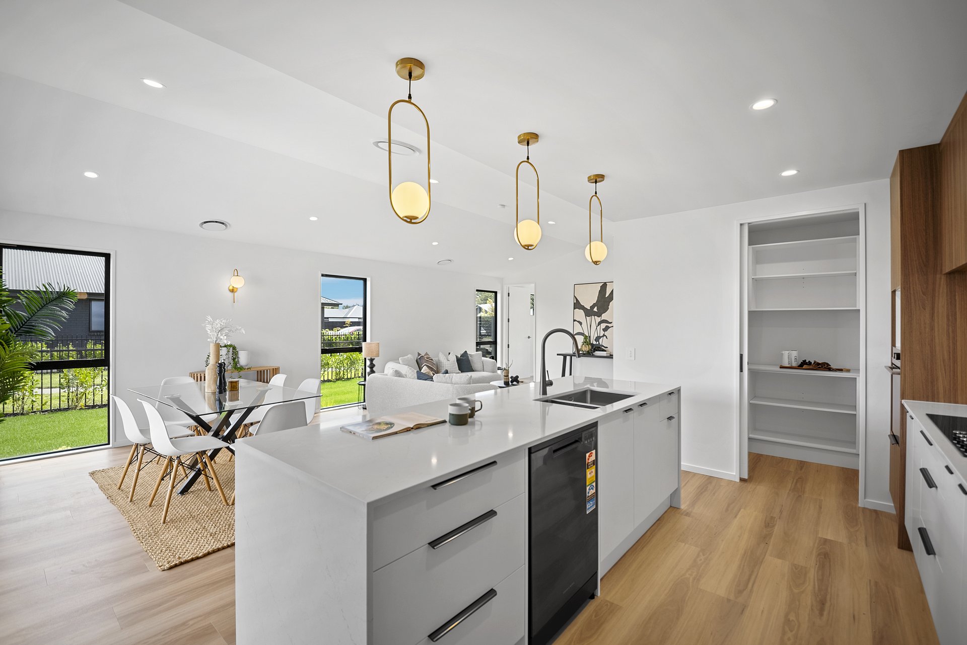 80 Muirhill Street Gallery 2