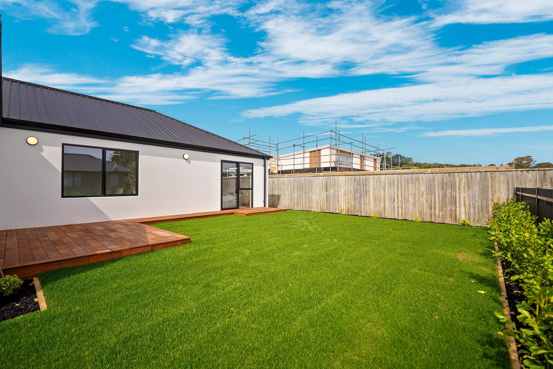 Contemporary glass and concrete home